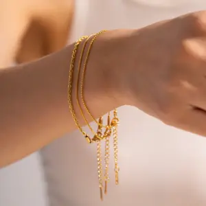 Wholesale PVD Coated Real Gold Plated 18K Gold Solid Color 304 Stainless Steel Simple Style Classic Style Waterproof Non Tarnish 304 Stainless Steel Bracelets
