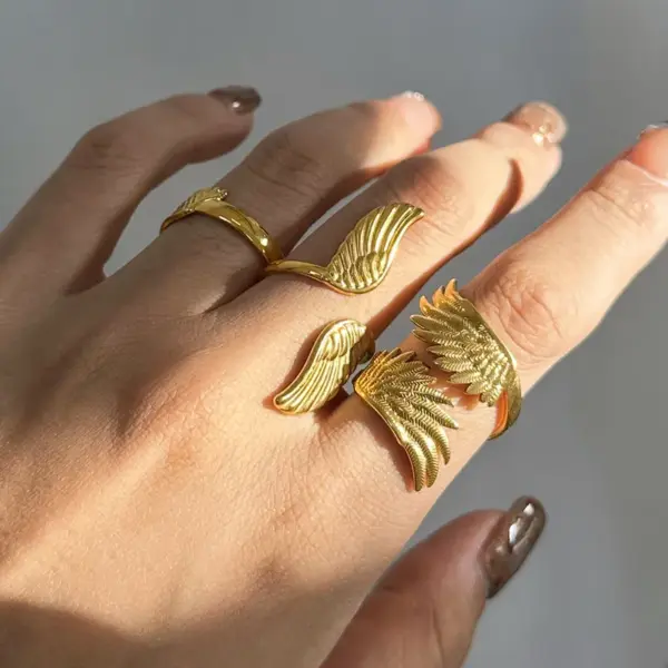 Wholesale 304 Stainless Steel Angel Wings PVD Coated 18K Real Gold Plated Real Gold Plated Simple Style Classic Style Waterproof Non Tarnish Open Rings