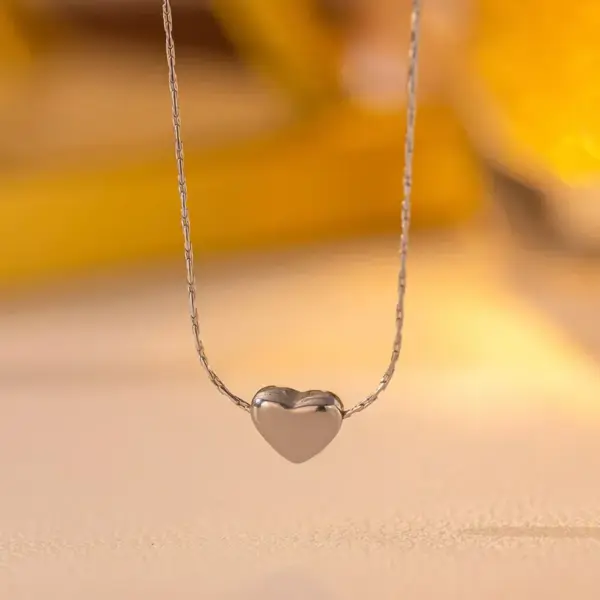 oly-c036b8efabf8d52d490b4810033f25e8 Wholesale Ion Plating (IP) 18K Gold Plated Heart Shape 304 Stainless Steel Princess Classic Style Waterproof Non Tarnish 304 Stainless Steel Pendant Necklace