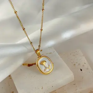 Wholesale Jewelry Simple Style Classic Style Flower Titanium Steel Plating Pendant Necklace