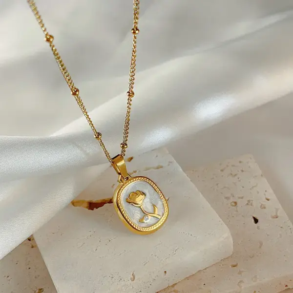 Wholesale Jewelry Simple Style Classic Style Flower Titanium Steel Plating Pendant Necklace