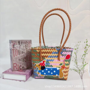 Gray color shoulder basket with balloon dachshund