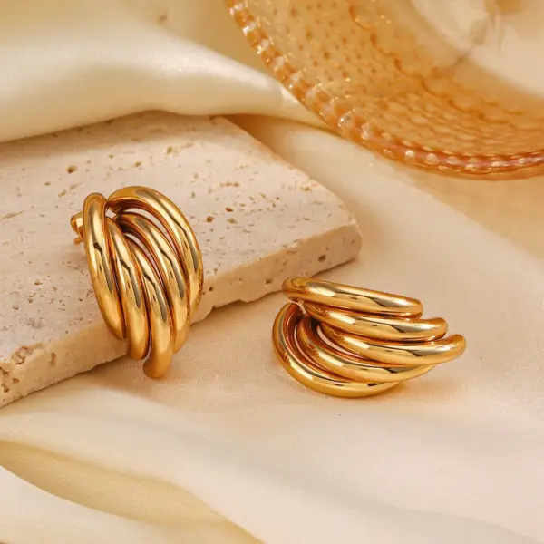 Wholesale Ion Plating (IP) 18K Gold Plated Solid Color 304 Stainless Steel Simple Style Classic Style Waterproof Non Tarnish Ear Studs