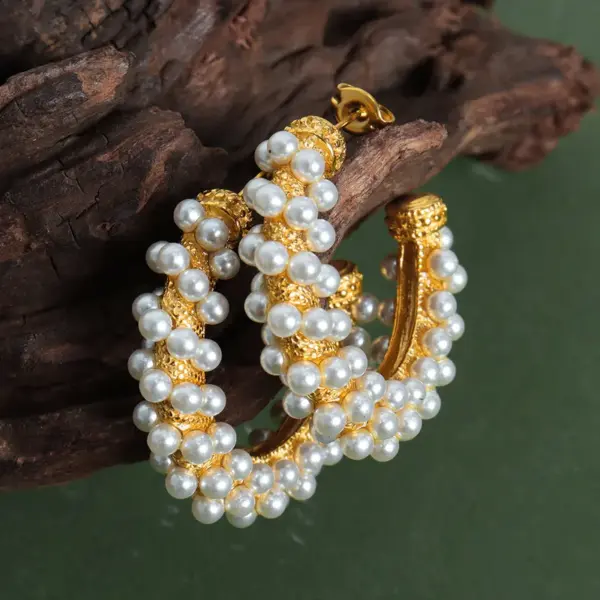 Wholesale PVD Coated Real Gold Plated C Shape Titanium Steel Elegant Waterproof Non Tarnish Ear Studs