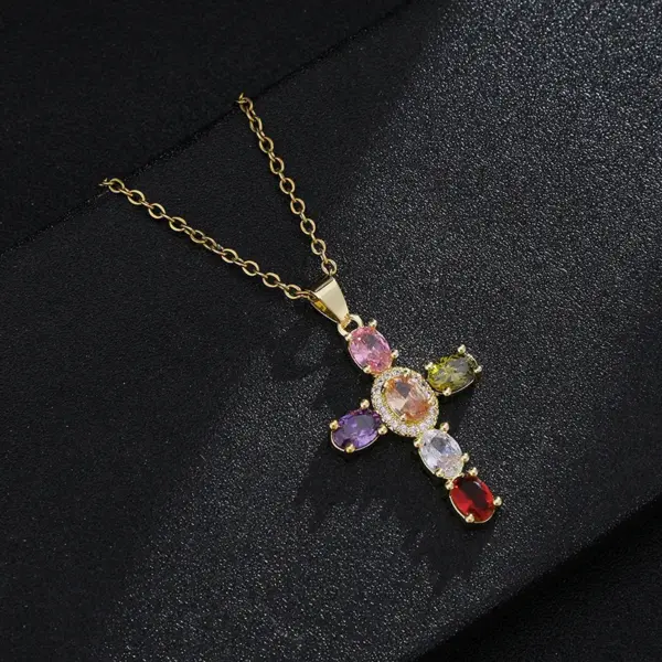 Wholesale Fashion Cross Copper 18k Gold Plated Zircon Pendant Necklace In Bulk