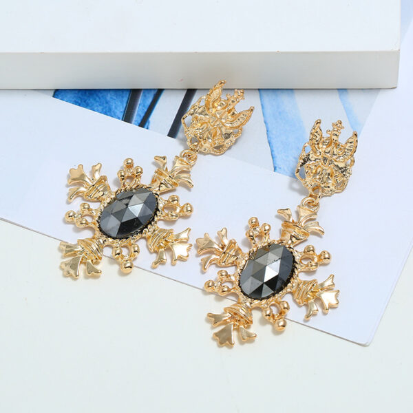 oly-c0d040988f952486c5558f3448e39681 Wholesale Korean Dongdaemun Retro Baroque Cross Stud Earrings for Women - Trendy and Fashionable Turquoise Gemstone Earrings