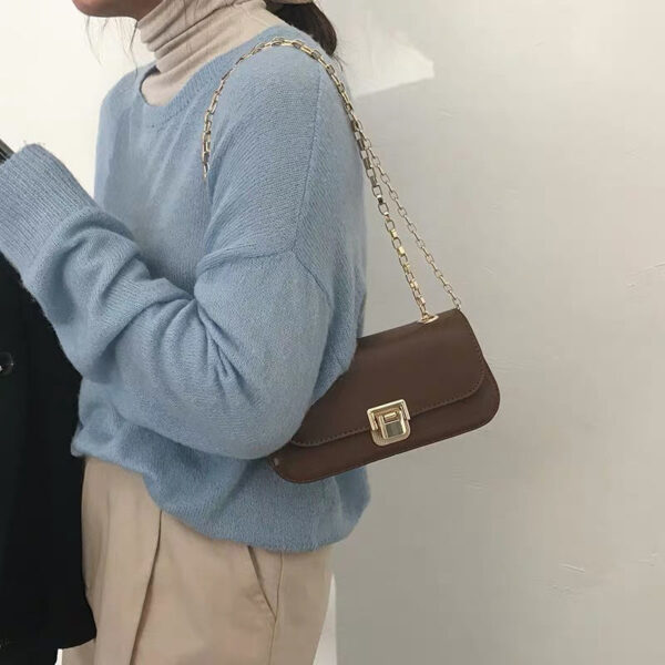 Wholesale French Crowdsourcing Bag Women's 2025 Cross-border Trendy Retro Underarm Bag High-end Western-style Chain Bag All-match Crossbody Bag
