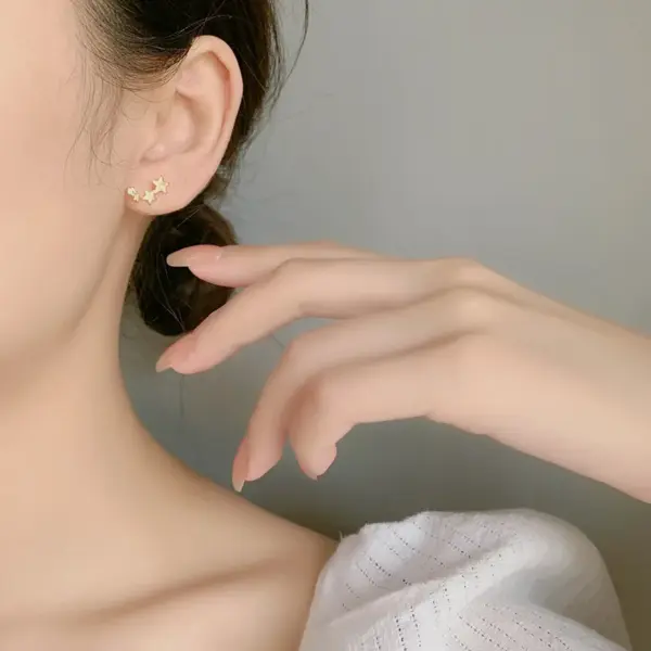 Wholesale Fashion Star Copper Inlay Zircon Ear Studs 1 Pair