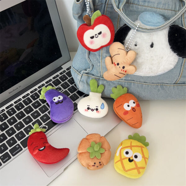 Wholesale Fun Cartoon Fabric Vegetable and Fruit Keychain, Cute Food Toy Bag Pendant, Couple Bestie Gift Accessories