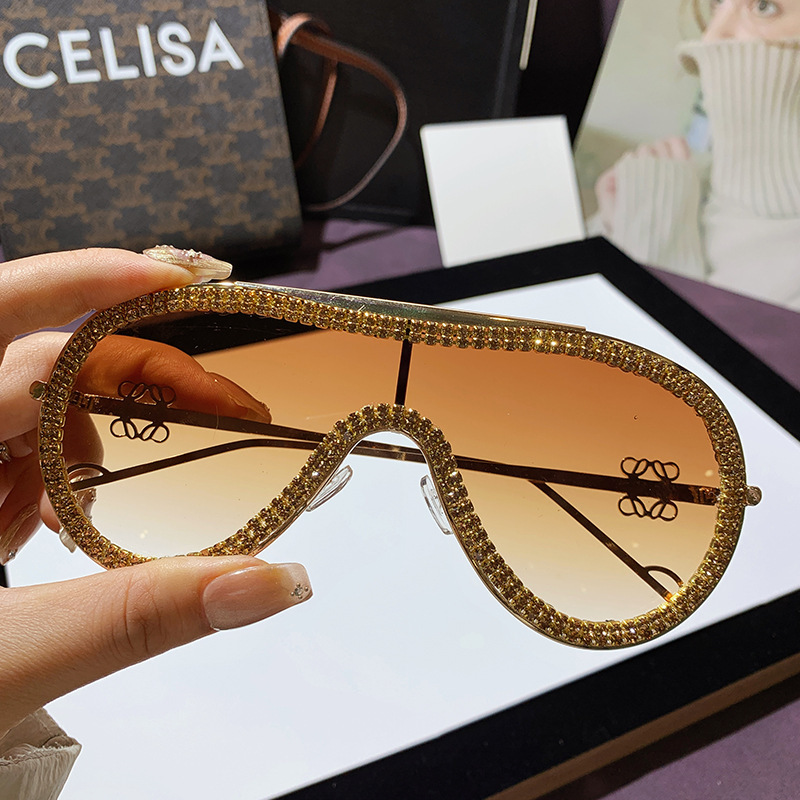 Wholesale New High-End Metal Glasses Sunglasses European and American Large Frame Sun Protection Diamond Sunglasses for Women