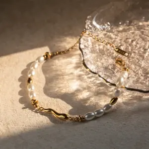 Wholesale Stainless Steel Round PVD Coated Titanium Steel Simple Style Gold Bracelets