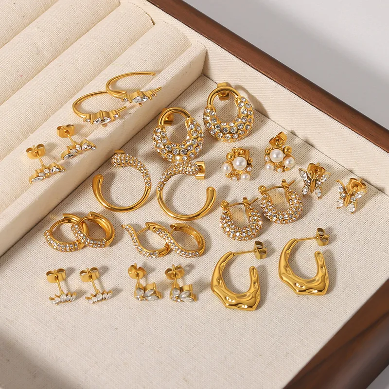 Wholesale PVD Coated 18K Gold Real Gold Plated U Shape Crown Butterfly Stainless Steel Classic Style Waterproof Non Tarnish Earrings