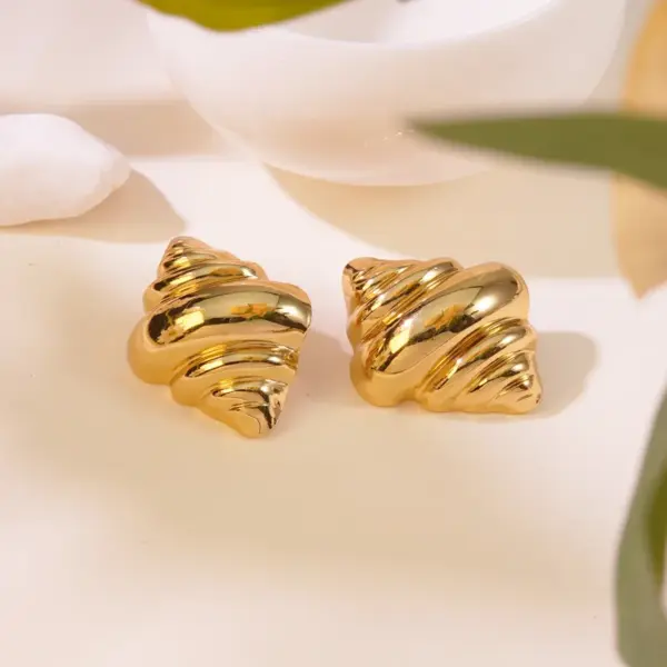 Wholesale 1 Pair Elegant French Style Sweet Geometric Flower 304 Stainless Steel Imitation Gold Electroplating Ear Studs