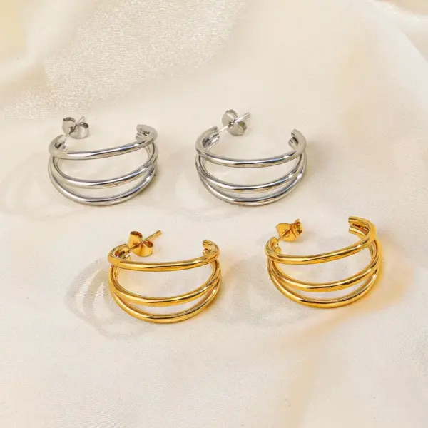 Wholesale 1 Pair Classic Style Geometric Plating 304 Stainless Steel 18K Gold Plated Earrings