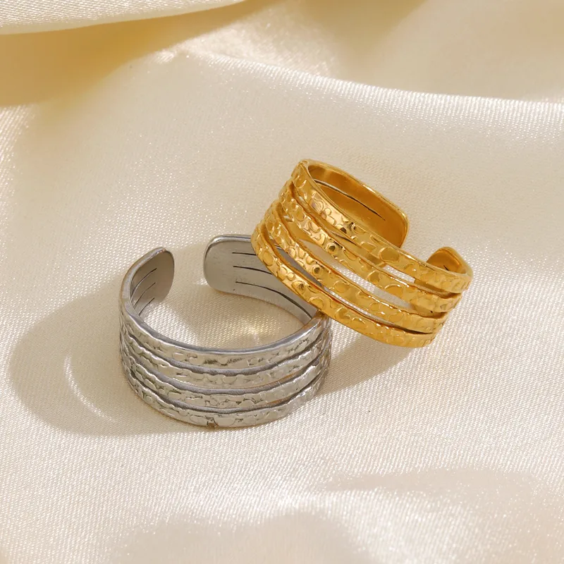 Wholesale PVD Coated 18K Gold Plated Lines 304 Stainless Steel Basic Simple Style Waterproof Non Tarnish Open Rings