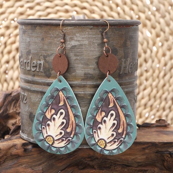 oly-c2618461c38c9aa6a28a17bb558f116e Wholesale Cactus-patterned leather earrings