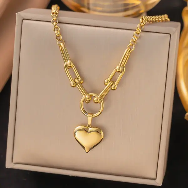 Wholesale PVD Coated Real Gold Plated Geometric Heart Shape Titanium Steel Sweet Waterproof Non Tarnish Titanium Steel Pendant Necklace