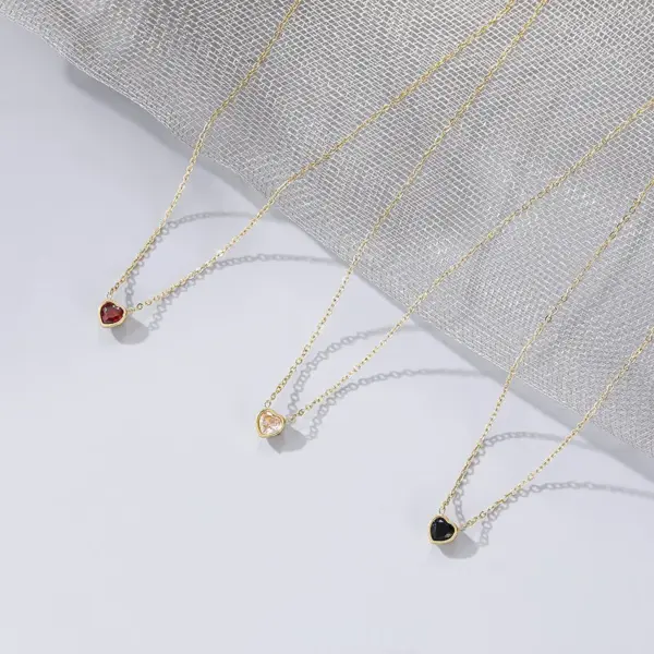 Wholesale PVD Coated 18K Gold Platinum Real Gold Plated Heart Shape 304 Stainless Steel Fashion Waterproof Non Tarnish 304 Stainless Steel Pendant Necklace