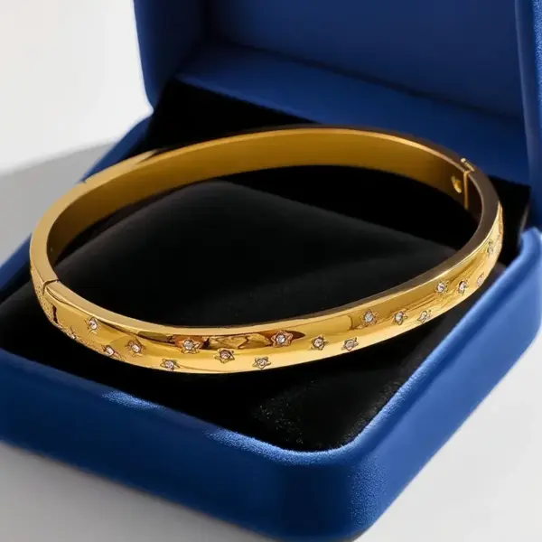 Wholesale Titanium Steel Starset 18K Gold Plated Simple Couple Gift Bracelet Casual Elegant Daily Wear Unisex Bracelet