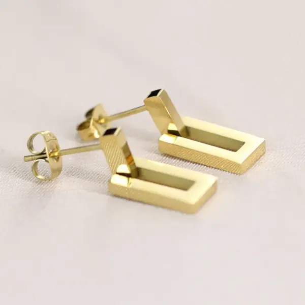 Wholesale Fashion Geometric Hollow Rectangular Pendant Titanium Steel Earrings