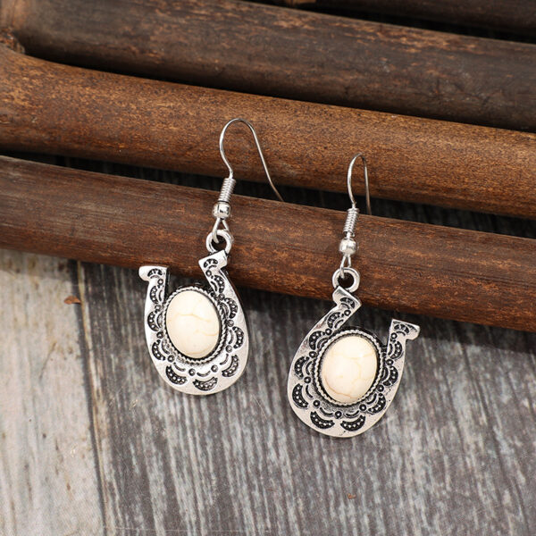 Wholesale Bohemian Retro Style U-Shaped Inlaid White Earrings