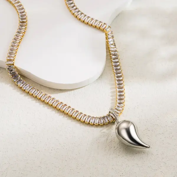 Elegant Vintage Style Simple Style Heart Shape Copper 18k Gold Plated Zircon Pendant Necklace In Bulk