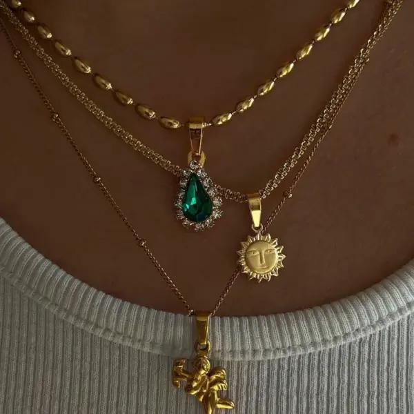 Wholesale Retro Sun Snails Titanium Steel 18k Gold Plated Pendant Necklace