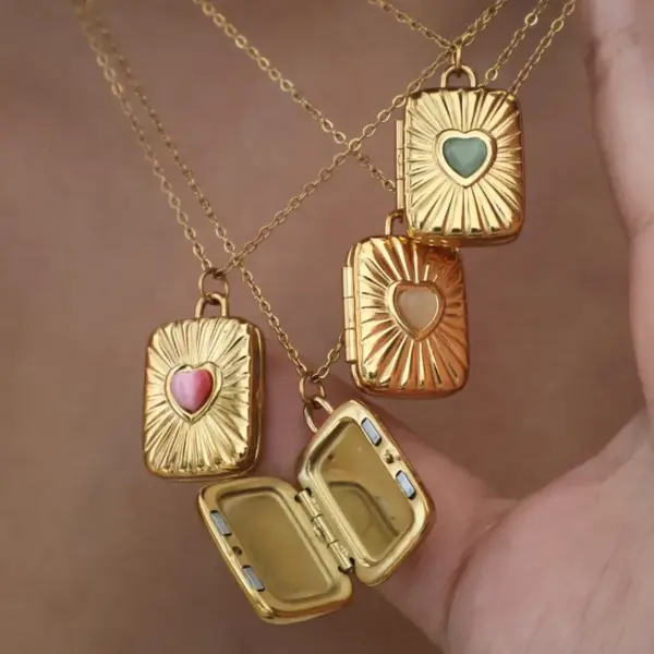 Ion Plating (IP) 18K Gold Plated Geometric Heart Shape 304 Stainless Steel Casual Elegant Simple Style Locket Necklace