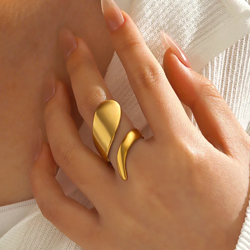 Wholesale Ion Plating (IP) 18K Gold Plated Geometric 304 Stainless Steel IG Style Hip-Hop Simple Style Waterproof Non Tarnish Open Rings