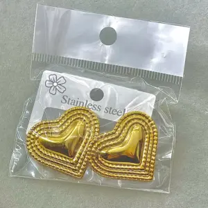 Gold / Average Size / F1-14