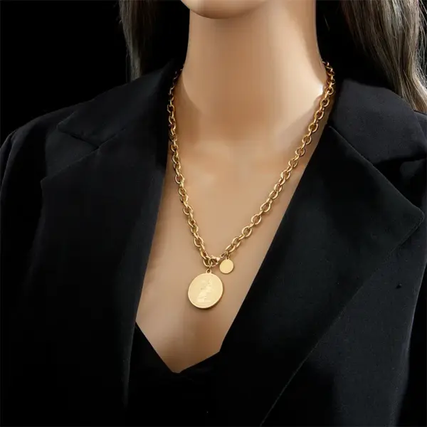 Wholesale PVD Coated 18K Gold Plated Portrait Stainless Steel Vintage Style Waterproof Non Tarnish 304 Stainless Steel Necklace