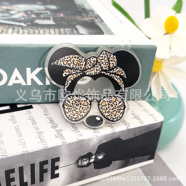 Wholesale New Loose Powder Cross-Border Cartoon Mickey Cute Pendant Jewelry Acrylic Pin Cute DIY Patch Accessories
