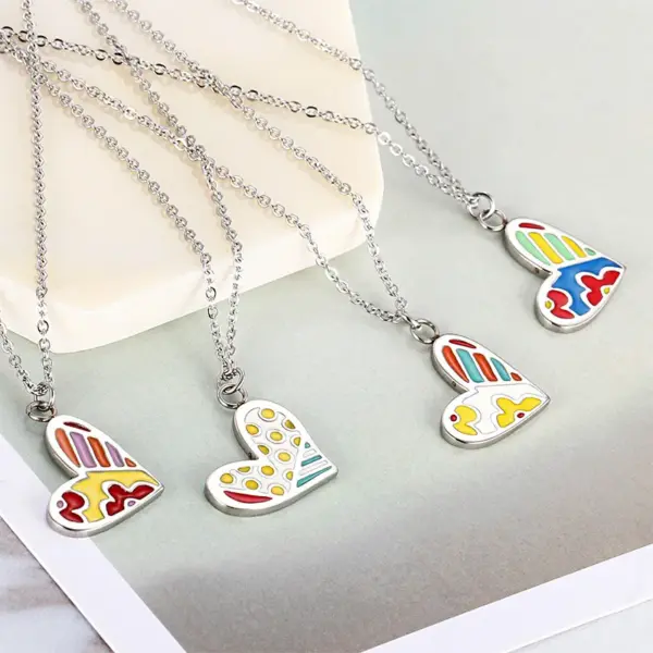 Wholesale Jewelry Fashion Heart Titanium Steel Epoxy Pendant Necklace