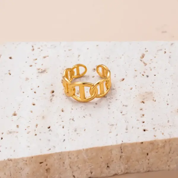 PVD Coated Heart Shape Solid Color Snake 304 Stainless Steel Simple Style Cool Style Waterproof Non Tarnish Open Ring