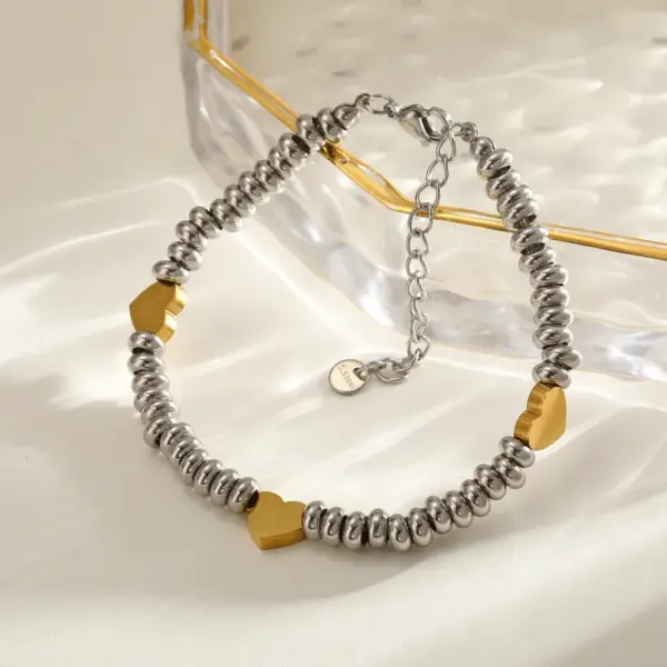 Wholesale Vacuum Electroplating (In Furnace) Plated 18K Real Gold Round Love Shape Flower 303 Stainless Steel 304 Stainless Steel Women's Suitable Bracelet