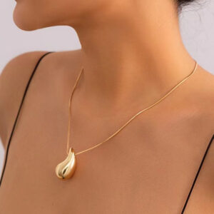 Gold water drop necklace