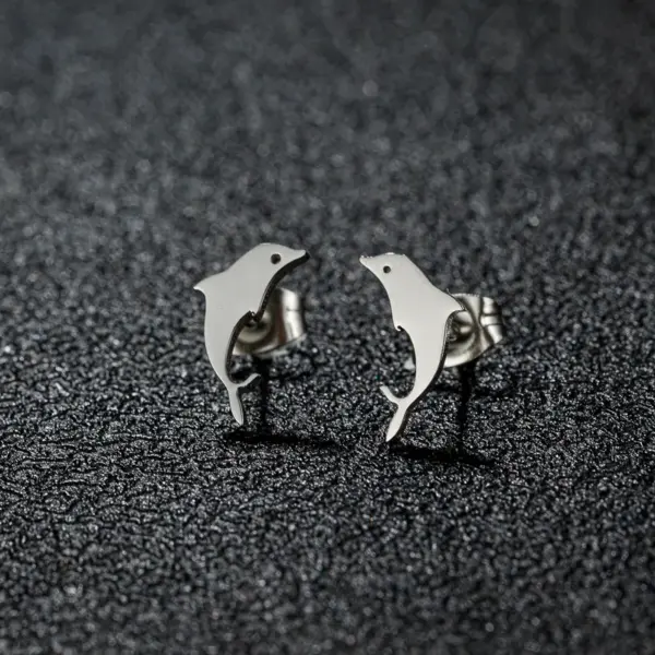 PVD Coated 18K Gold Real Gold Plated Clouds Dolphin Skates 304 Stainless Steel French Style Modern Style Sweet Waterproof Non Tarnish Ear Studs