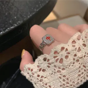 Z0093 Red-Silver / Adjustable Opening