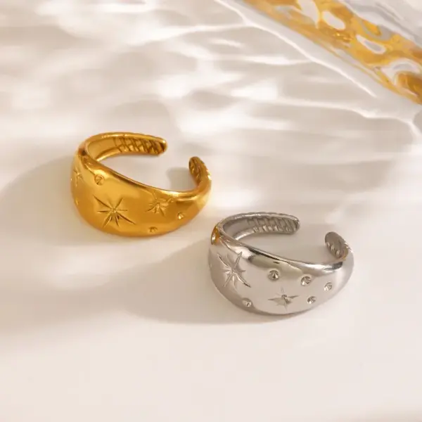 Ion Plating (IP) 18K Gold Plated Eight Awn Star 304 Stainless Steel Simple Style IG Style Waterproof Non Tarnish Open Rings