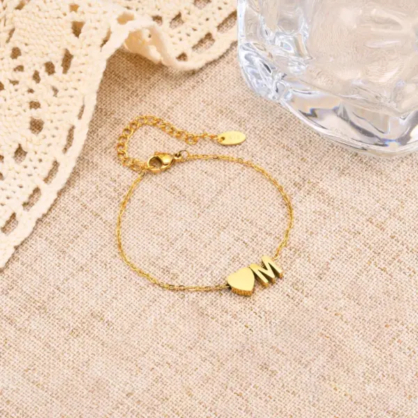 PVD Coated Real Gold Plated Letter Heart Shape 304 Stainless Steel Simple Style Waterproof Non Tarnish 304 Stainless Steel Bracelets
