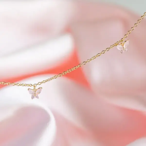 Wholesale Copper Plated Animal Butterfly Copper Brass Streetwear Necklace