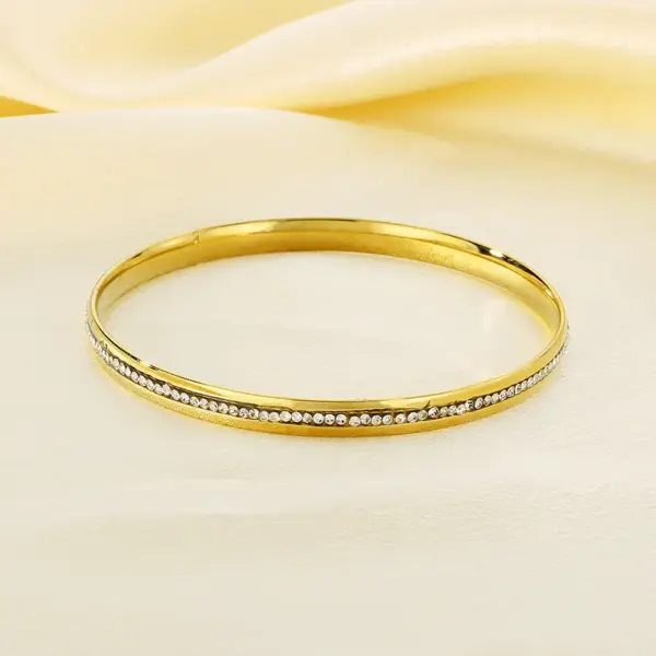 Wholesale PVD Coated 18K Gold Plated Circle 304 Stainless Steel Simple Style Waterproof Non Tarnish 304 Stainless Steel Bangle