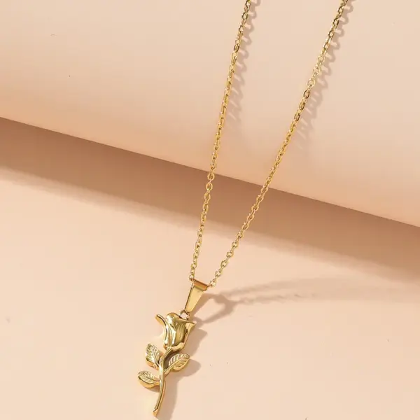 Wholesale PVD Coated Real Gold Plated 18K Gold Rose 304 Stainless Steel Sweet Waterproof Non Tarnish 304 Stainless Steel Pendant Necklace