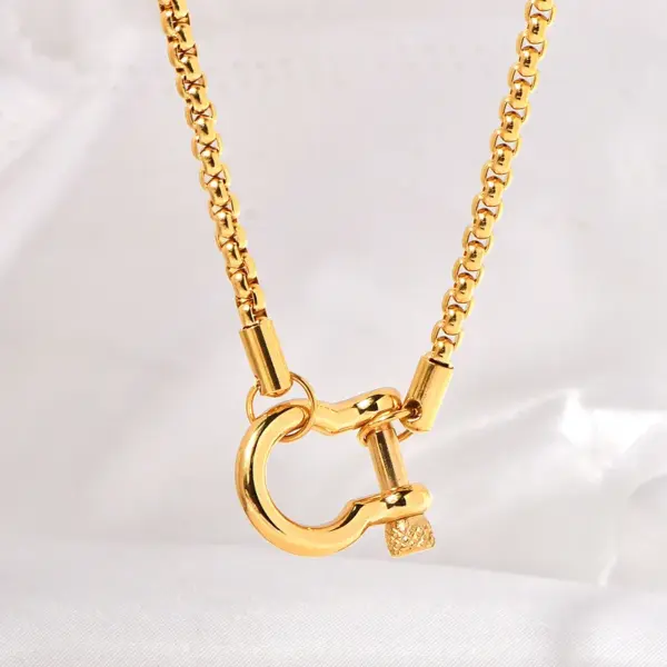 Wholesale PVD Coated Real Gold Plated 18K Solid Color 304 Stainless Steel Titanium Classic Style Waterproof Non Tarnish Pendant Necklace