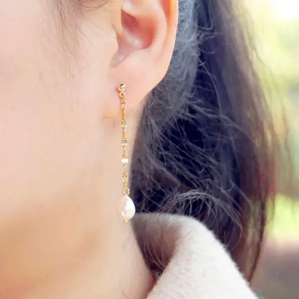 Wholesale Freshwater Pearl Ferroalloy Geometric Electroplating Vacuum Plating Real Gold Plated 18K Gold Vintage Style Classic Style Waterproof Non Tarnish Handmade Pink Gold Drop Earrings