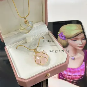 Wholesale Cute Heart Shape Artificial Crystal Copper Pendant Necklace In Bulk