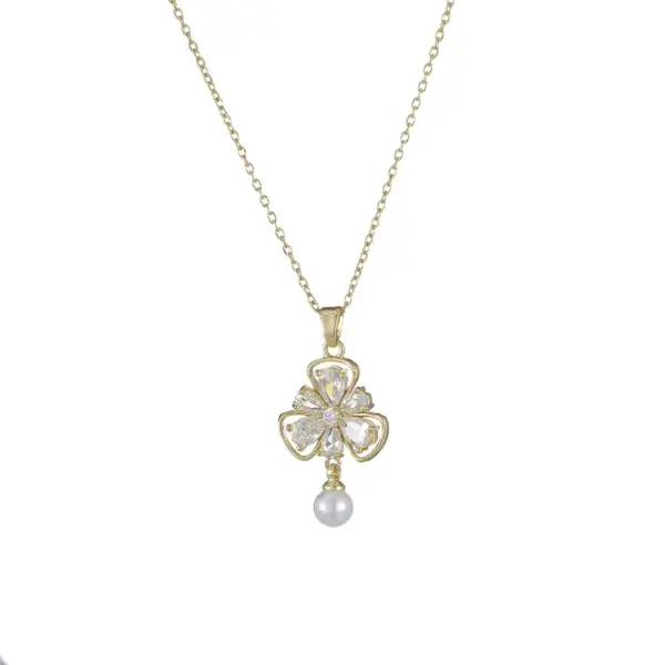 Wholesale Titanium Steel Sunflower Zircon Flower Necklace Women's Bohemian Style Jewelry Set Pendant Lightweight Luxury Design