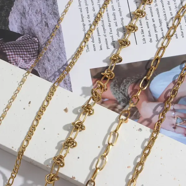 Wholesale PVD Coated Real Gold Plated 18K Gold Geometric 304 Stainless Steel Fashion Waterproof Non Tarnish 304 Stainless Steel Necklace