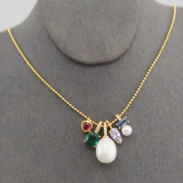 Wholesale Elegant Square Heart Shape Freshwater Pearl Copper Inlay Zircon Pendant Necklace