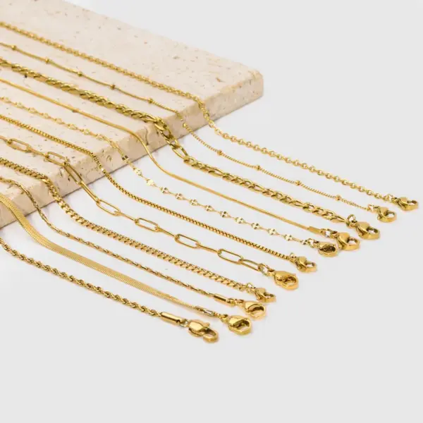 Wholesale 304 Stainless Steel Solid Color PVD Coated Real Gold Plated 18K Gold Streetwear Waterproof Non Tarnish Cuban Link Chain Curb Chain Cable Chain Figaro Chain Lobster Trigger Clasp Closure Sweater Chain Necklace